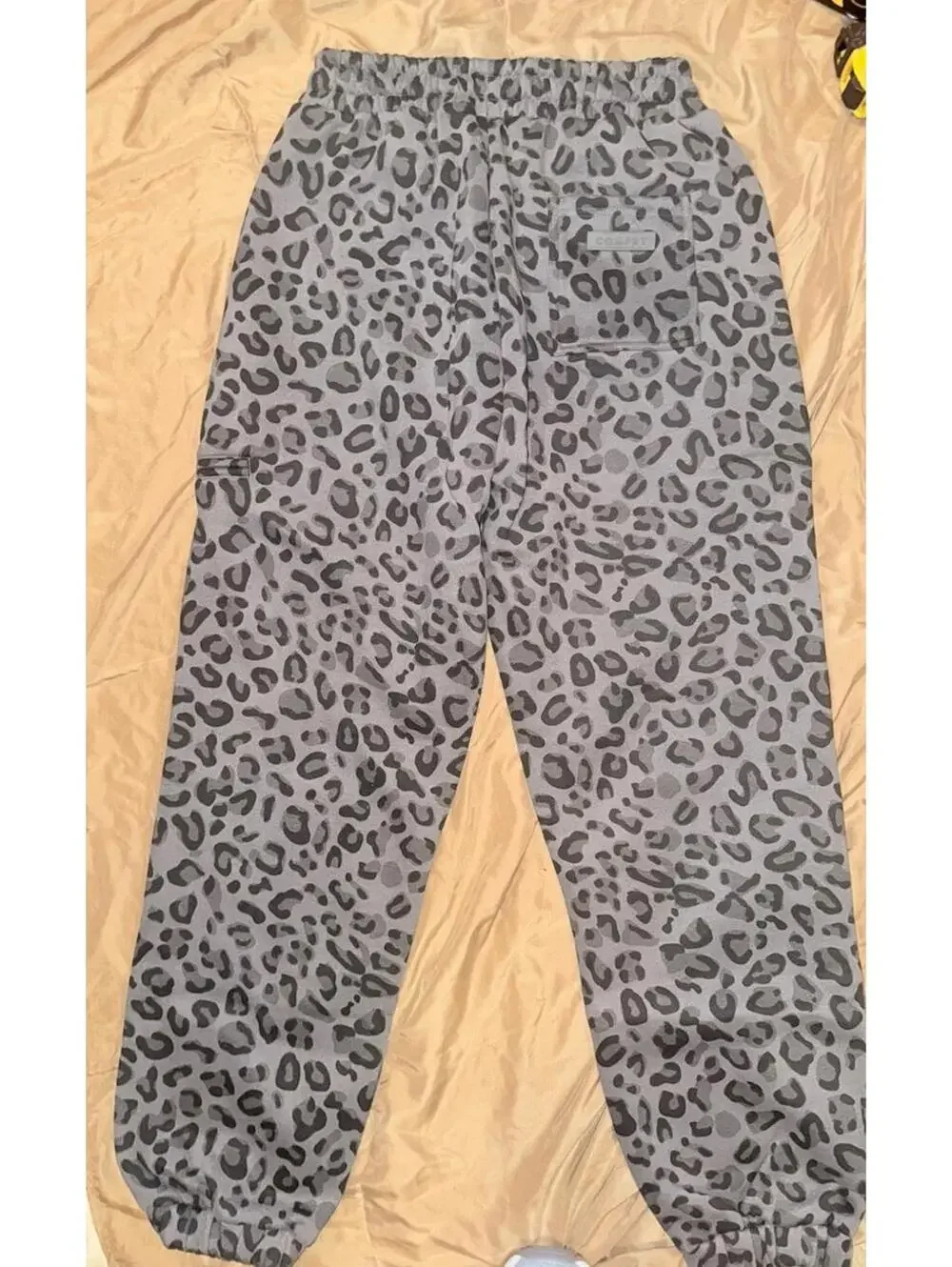 Comfrt Airplane Mode Unisex Sweatpants Medium Color Panther Medium NWB #03